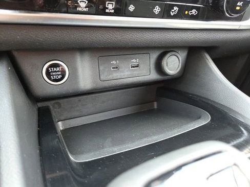 Used 2023 Nissan Rogue SV AWD/4WD image 17