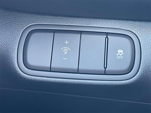 New 2026 Hyundai Venue SEL image 18