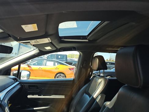 Used 2024 Honda Odyssey Touring image 11