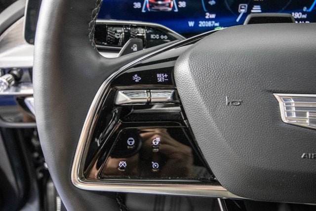 Used 2023 Cadillac Lyriq 2WD image 20
