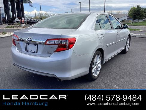 Used 2013 Toyota Camry XLE w/ Leather Pkg FWD image 9