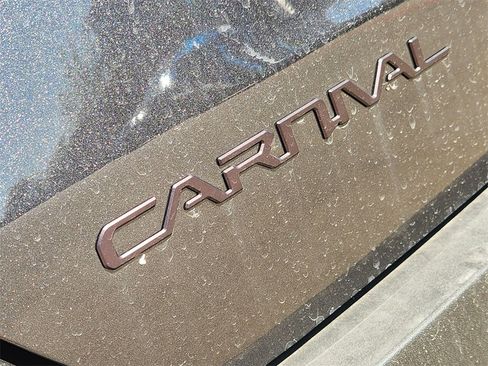 New 2026 Kia Carnival SX w/ SX Dark Edition Package image 8