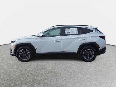 Certified 2025 Hyundai Tucson SEL image 8