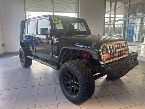 Used 2012 Jeep Wrangler Unlimited Sahara w/ Dual Top Group image 3