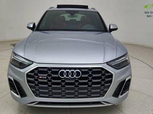 Used 2025 Audi SQ5 Prestige AWD/4WD image 2