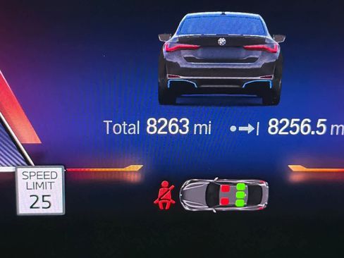 Used 2023 BMW i4 eDrive35 w/ Premium Package image 25