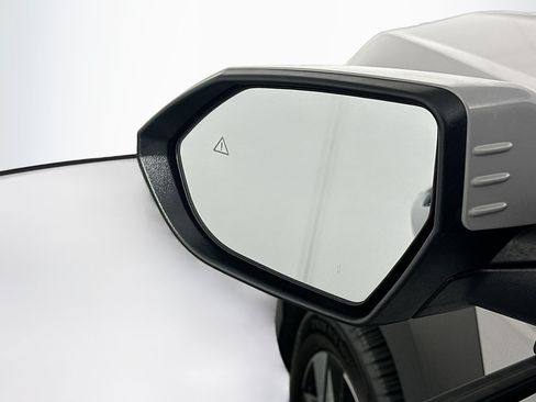 Used 2025 Hyundai Kona SEL AWD/4WD image 16