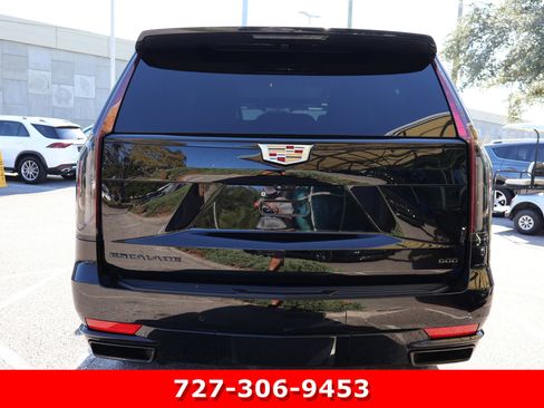 Used 2023 Cadillac Escalade ESV Sport w/ Touring Package image 8