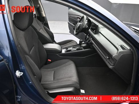 Used 2024 Honda Accord EX image 30