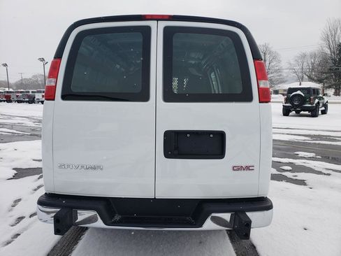 Used 2024 GMC Savana 2500 w/ Driver Convenience Package image 4