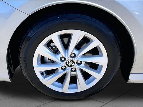 Used 2024 Toyota Camry LE w/ Convenience Package FWD image 10