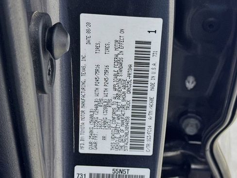 Used 2020 Toyota Tacoma SR5 RWD image 38