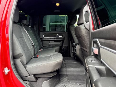 Used 2025 RAM 2500 Big Horn AWD/4WD image 35