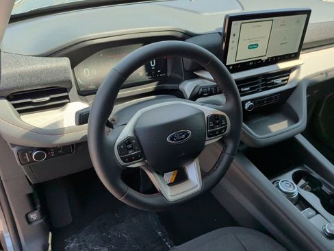 New 2026 Ford Explorer Active RWD image 14