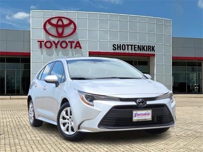 Used 2025 Toyota Corolla LE