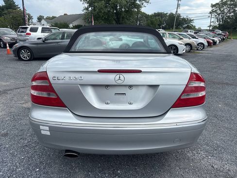Used 2005 Mercedes-Benz CLK 320 Cabriolet image 14