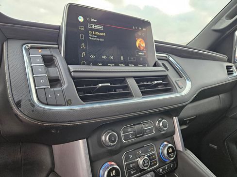 Used 2022 GMC Yukon SLT w/ SLT Luxury Package image 15