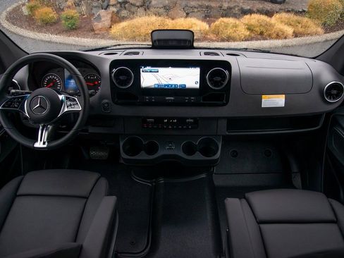 New 2025 Mercedes-Benz Sprinter 2500 image 16