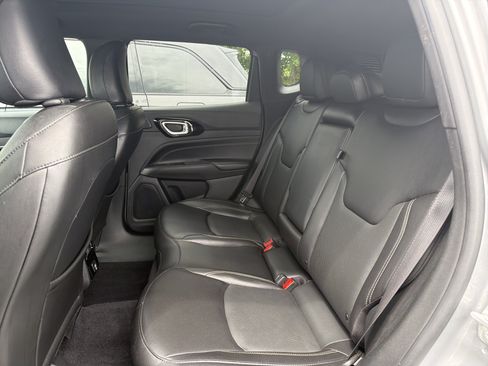 Certified 2023 Jeep Compass High Altitude AWD/4WD image 11