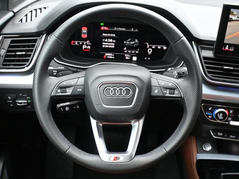 Used 2025 Audi Q5 2.0T Premium Plus AWD/4WD image 18