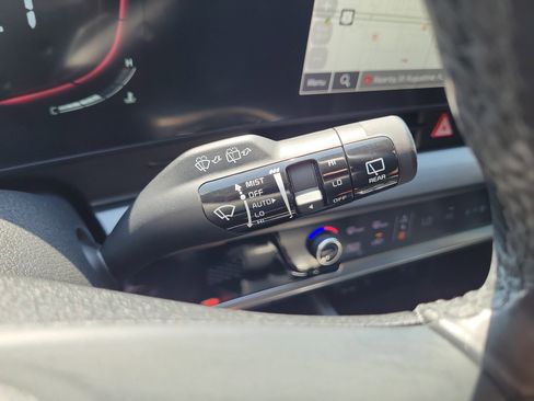 Used 2023 Kia Sportage EX FWD image 30