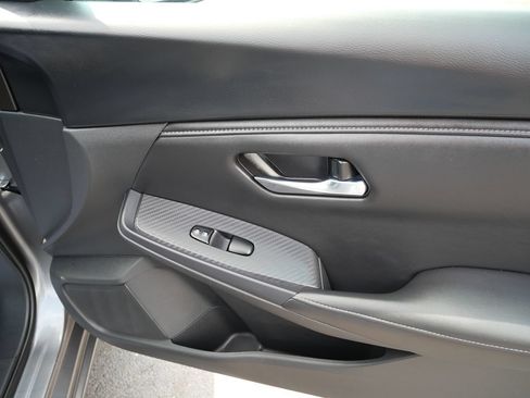 Used 2023 Nissan Sentra SV FWD image 21