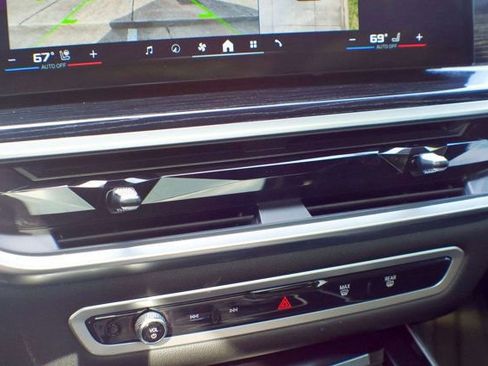 Used 2024 BMW X5 M60i image 31