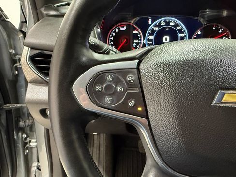 Used 2023 Chevrolet Traverse Premier image 22