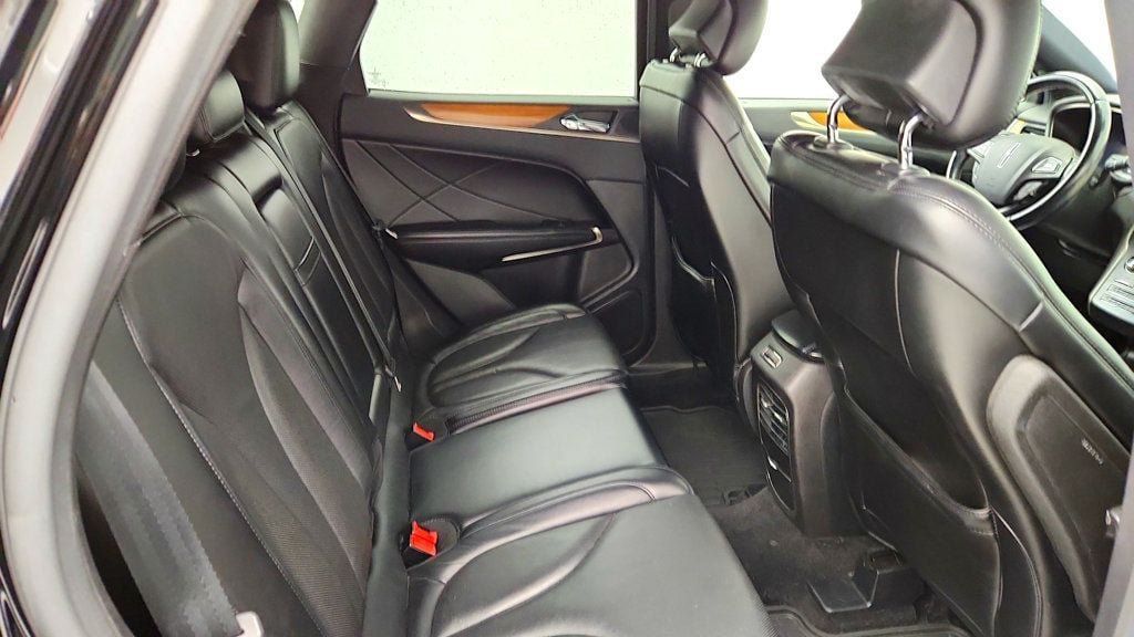 Used 2017 Lincoln MKC Reserve w/ Lincoln MKC Climate Package AWD/4WD image 22