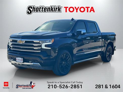 Used 2022 Chevrolet Silverado 1500 High Country w/ Technology Package image 1