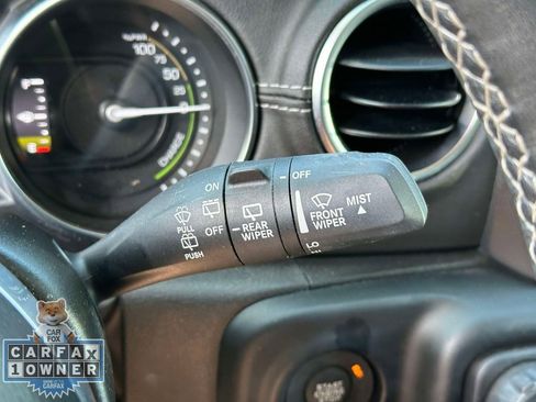 Used 2023 Jeep Wrangler Unlimited Sahara w/ Cold Weather Group AWD/4WD image 25