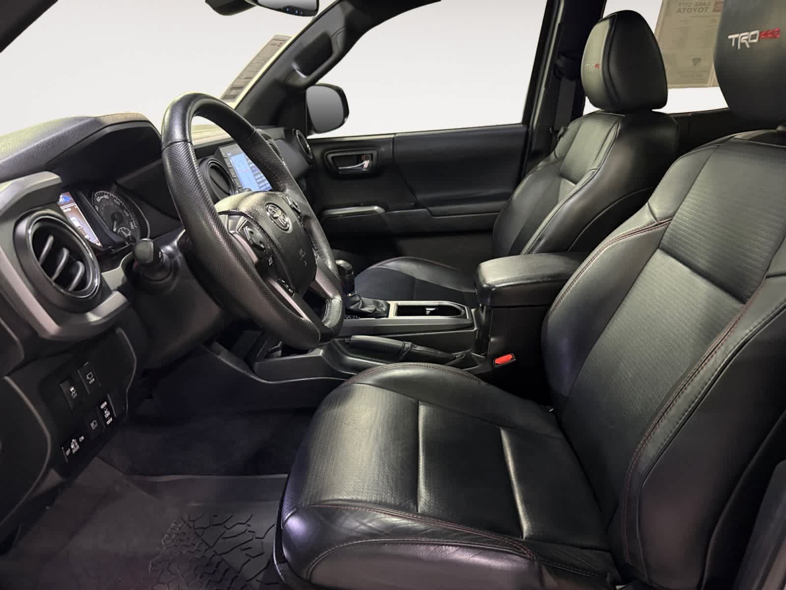 Used 2022 Toyota Tacoma TRD Pro AWD/4WD image 15