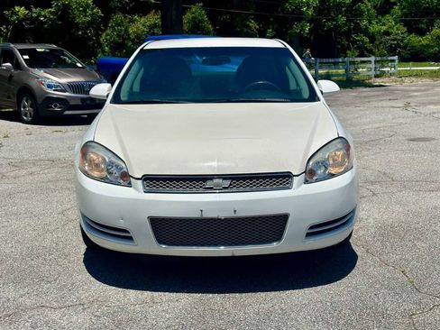 Used 2016 Chevrolet Impala Limited LS FWD image 2