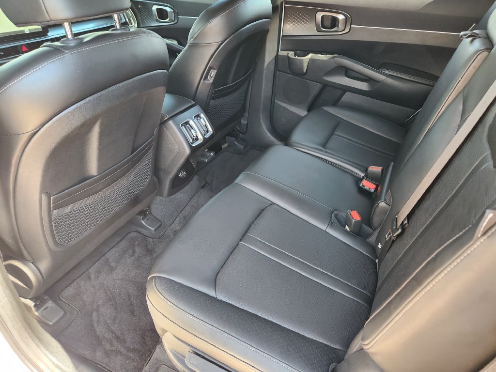 Used 2025 Kia Sorento S w/ Panoramic Sunroof Package FWD image 29