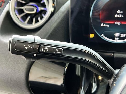 Used 2022 Mercedes-Benz GLA 35 AMG 4MATIC image 25