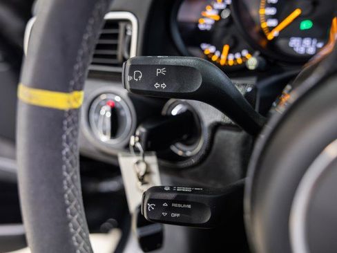 Used 2019 Porsche 911 GT3 RS image 39