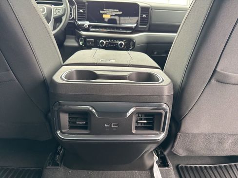 New 2026 GMC Sierra 1500 Elevation image 26