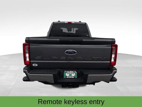 Used 2024 Ford F250 XLT image 7