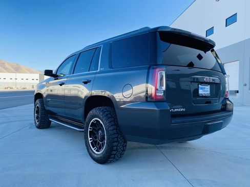 Used 2017 GMC Yukon SLT image 7