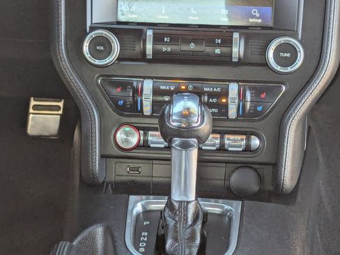 Used 2021 Ford Mustang Premium image 19