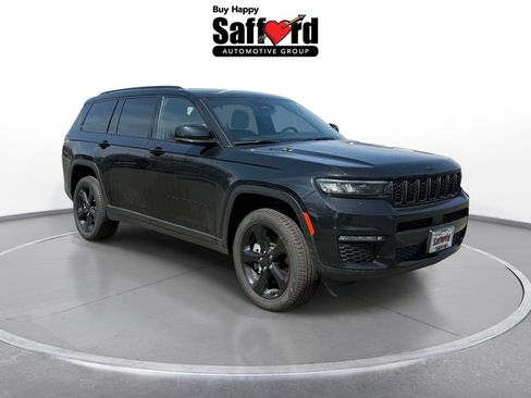 Used 2025 Jeep Grand Cherokee L Limited w/ Black Appearance Package AWD/4WD image 9