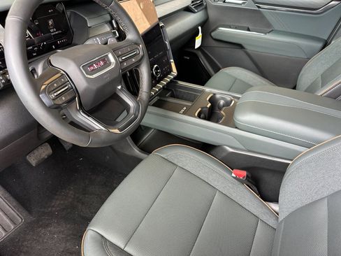 New 2026 GMC Acadia AT4 AWD/4WD image 10