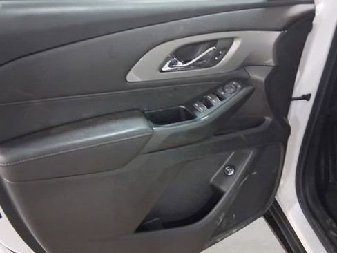 Used 2023 Chevrolet Traverse LT w/ LPO, Floor Liner Package image 23