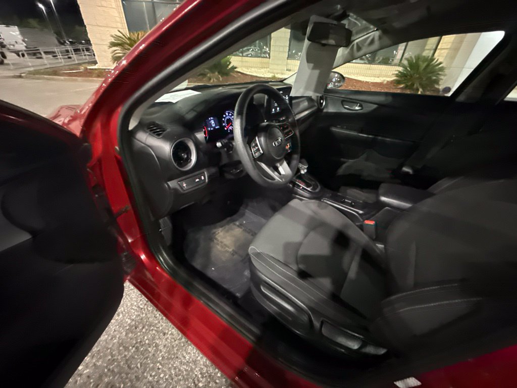 Used 2021 Kia Forte LXS FWD image 11