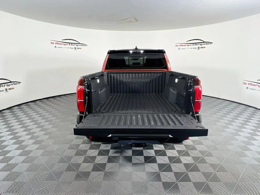 Used 2024 Toyota Tacoma TRD Pro AWD/4WD image 28