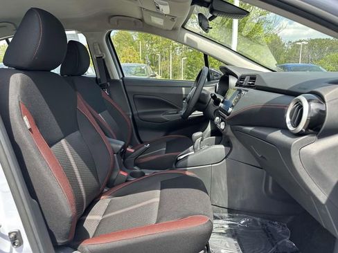 New 2025 Nissan Versa SR w/ Trunk Package image 10