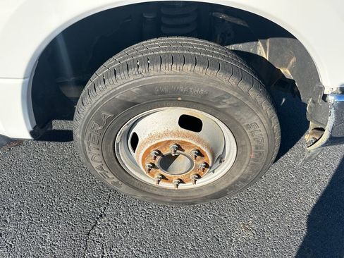 Used 2017 Ford F350 XL w/ Power Equipment Group image 23