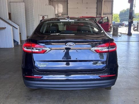 Used 2020 Ford Fusion SE FWD image 9