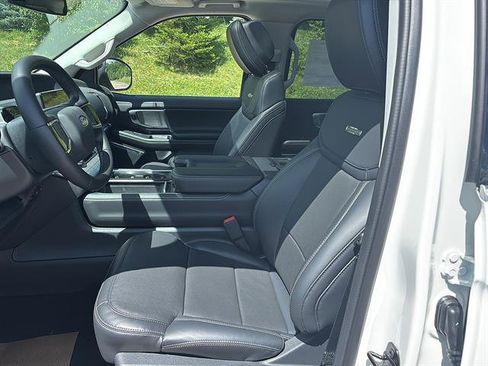 New 2026 Ford Expedition Platinum w/ Driver's Package AWD/4WD image 10