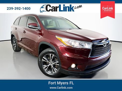 Used 2016 Toyota Highlander XLE image 1